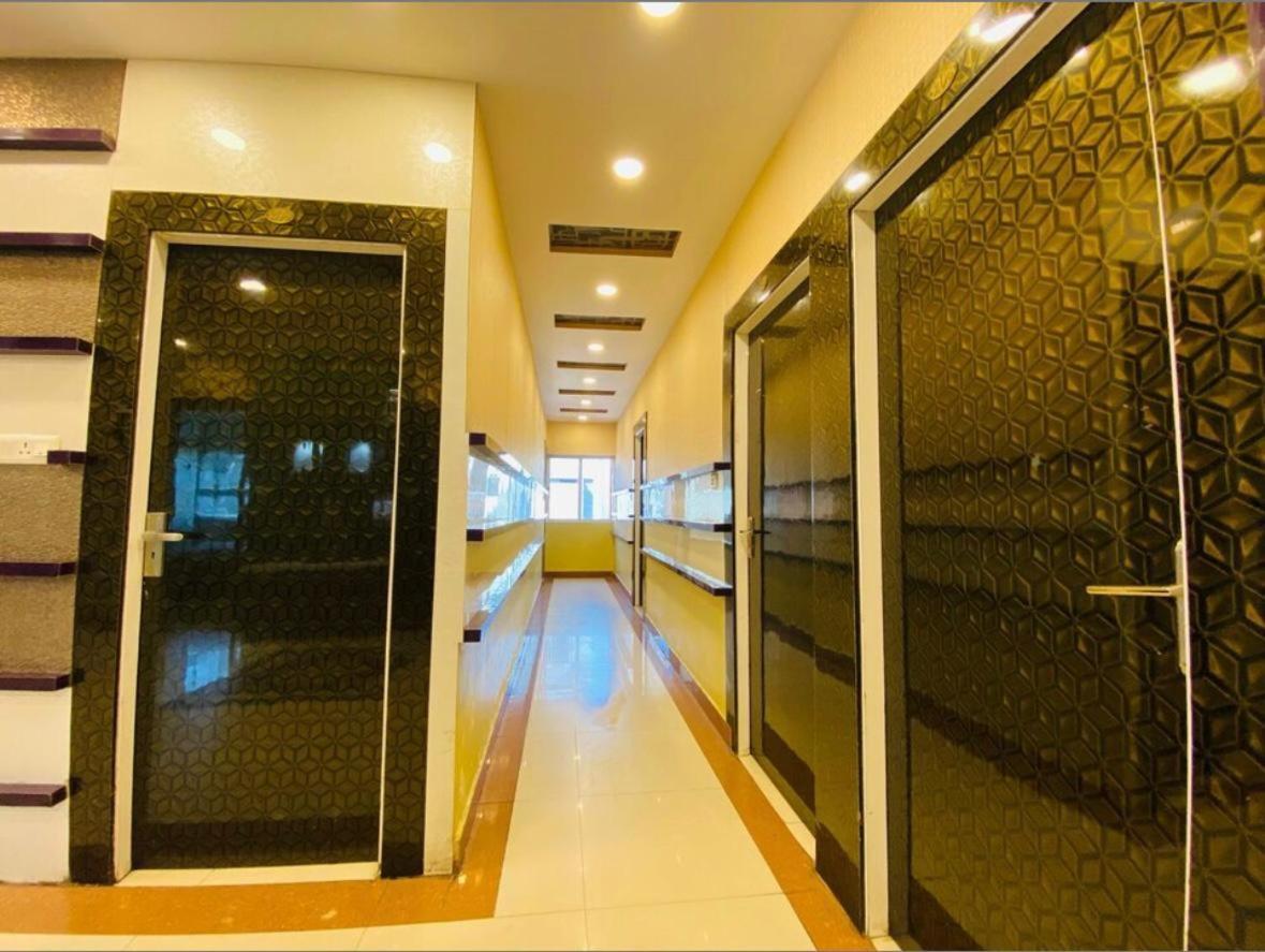 Basant Vihar International Hotell Gaya Exteriör bild
